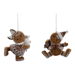 BOY GIRL HANGING GINGERBREAD