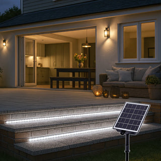 SOLAR POWERED 10M LED ROPE LIGHT - 2 COLOUR OPTIONS
