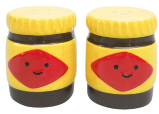 OZ ICON SALT & PEPPER SHAKERS - 7CM